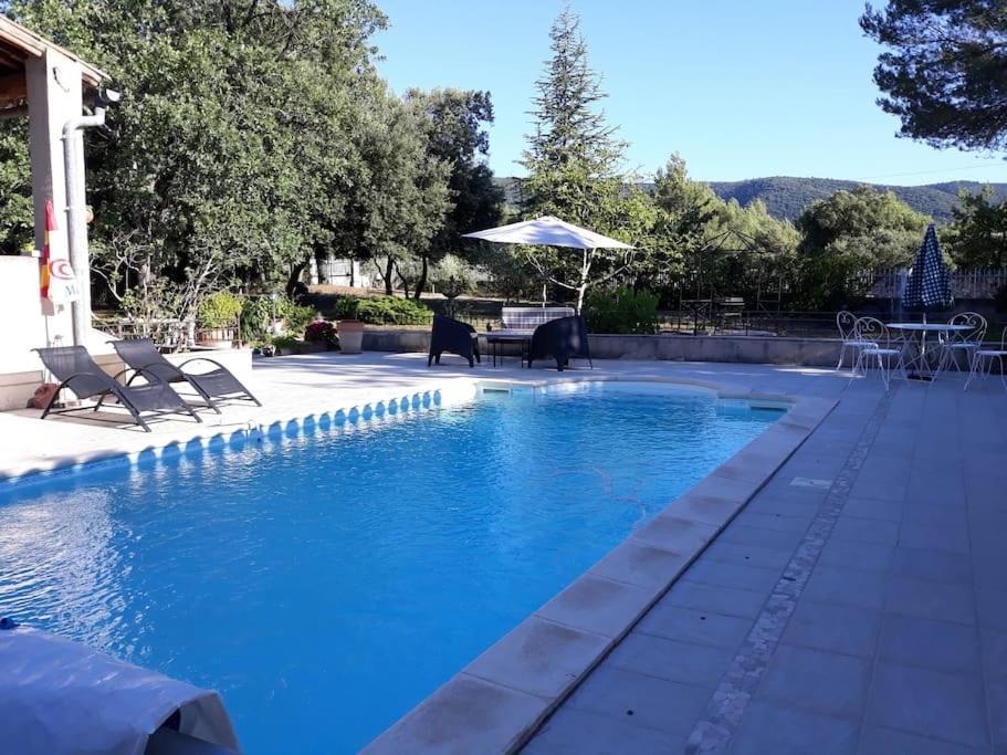 Villa Le Bosquet En Luberon. Menerbes Exterior photo