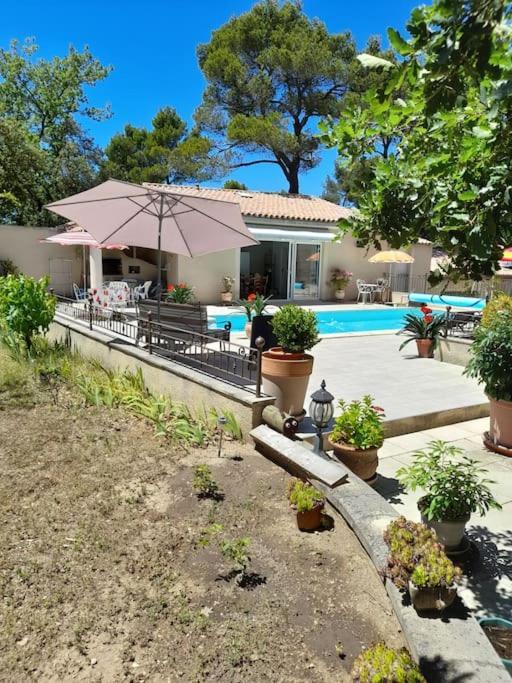 Villa Le Bosquet En Luberon. Menerbes Exterior photo